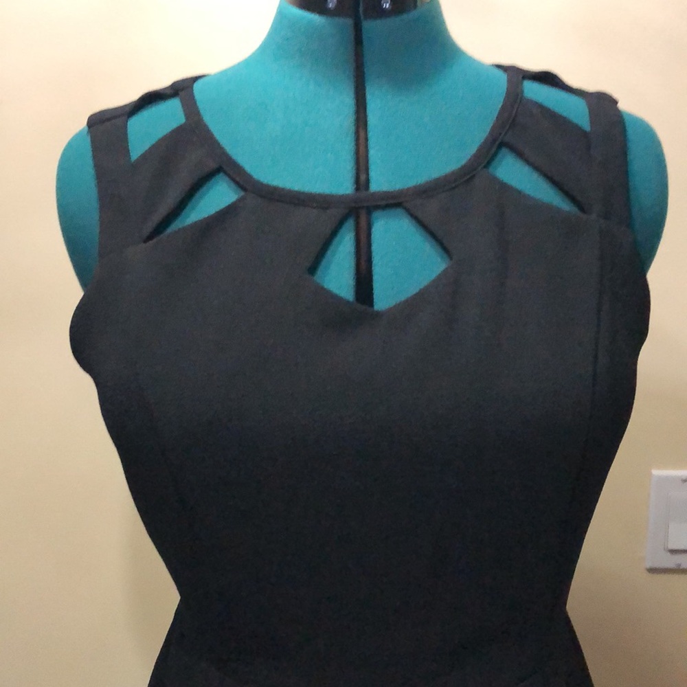 Trendy little black dress